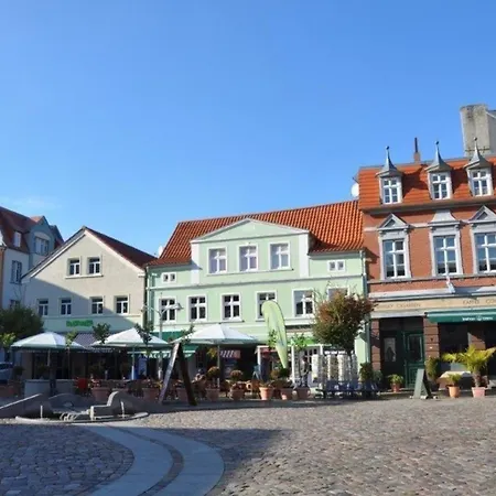 Wunderschoenes Mit Grill Und Garten * Ueckermunde