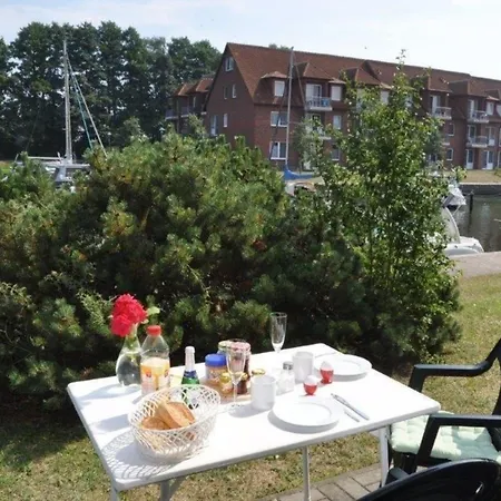 Wunderschoenes Mit Grill Und Garten *
